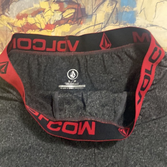 VOLCOM Boxers - Picture 2 of 3